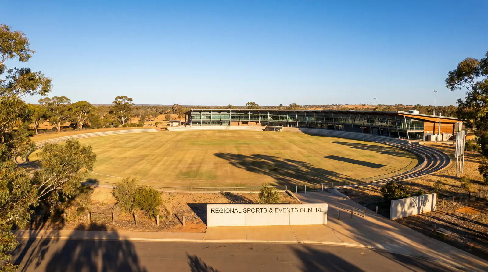 Perth Stadium pitch in dry warm conditions suited for expansive rugby